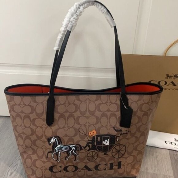 👻👻Coach City Tote In Signature Canvas With Halloween - Picture 1 of 7